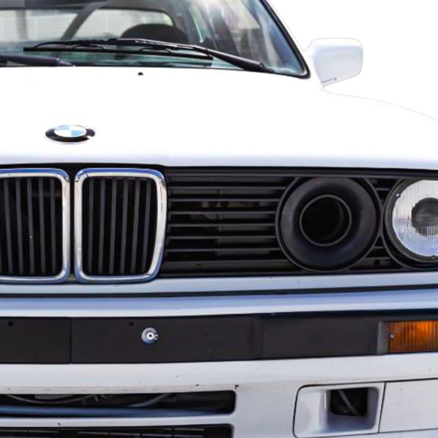 BMW E30 duto de entrada de ar para farol.